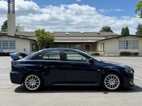 Used 2014 Mitsubishi Lancer Evolution GSR AWD/4WD image 6