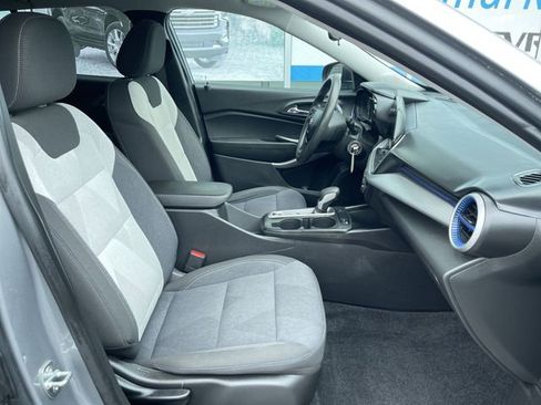 Certified 2024 Chevrolet Trax LS w/ Driver Confidence Package FWD image 25
