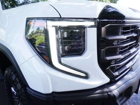 Used 2024 GMC Sierra 1500 AT4X AWD/4WD image 33