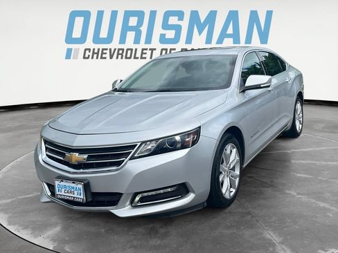 Used 2018 Chevrolet Impala LT w/ Sunroof and Spoiler Package FWD image 2