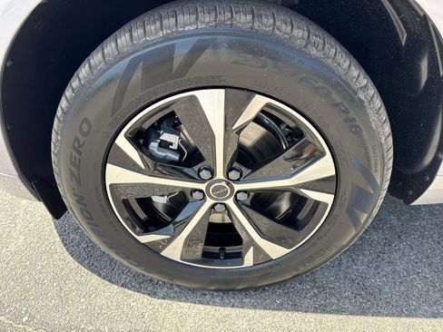 New 2026 Volvo XC60 B5 Core image 9