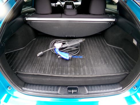 Used 2022 Toyota Prius Prime Limited image 20