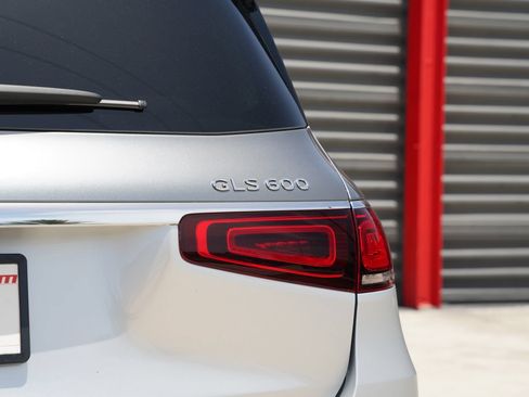 Used 2021 Mercedes-Benz Maybach GLS 600 4MATIC image 13