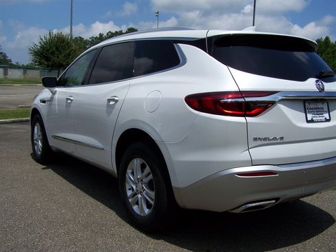 Used 2021 Buick Enclave Essence FWD image 20
