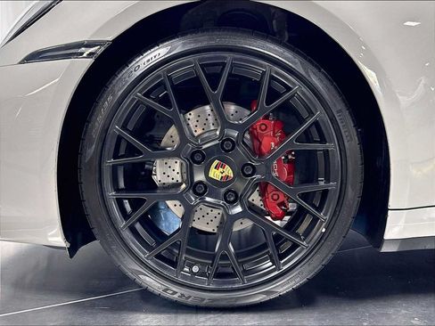Used 2021 Porsche 911 Carrera RWD image 13