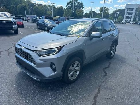 Used 2021 Toyota RAV4 Limited AWD/4WD image 8