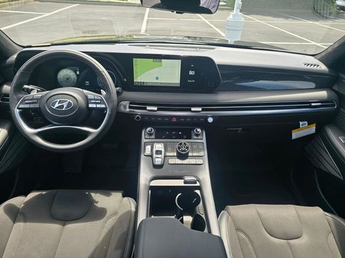 New 2025 Hyundai Palisade Calligraphy image 16