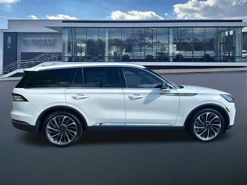 New 2026 Lincoln Aviator Reserve AWD/4WD image 9