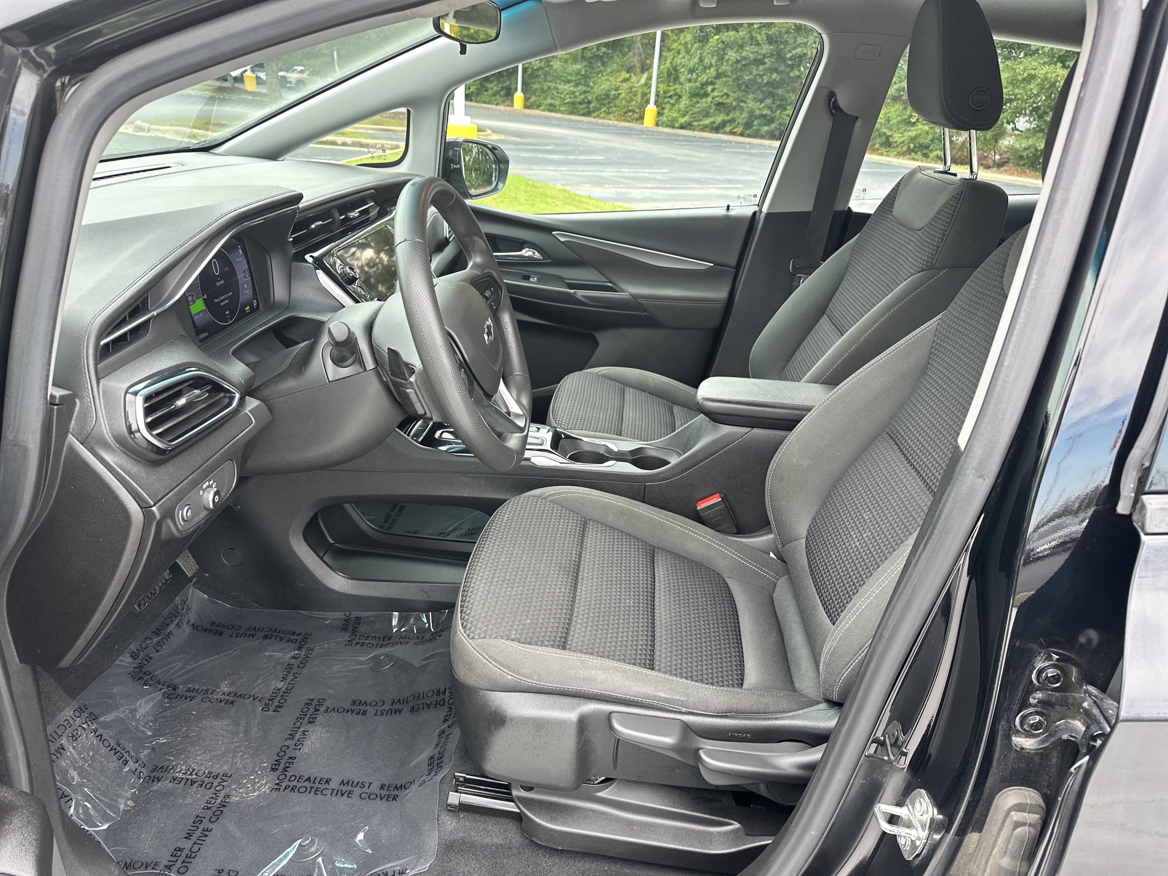 Used 2023 Chevrolet Bolt LT w/ Driver Confidence Package FWD image 16