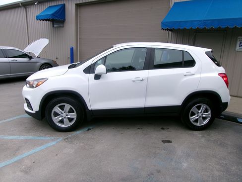 Used 2017 Chevrolet Trax LS w/ LPO, Protection Package image 3