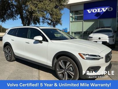 Certified 2025 Volvo V60 B5 Cross Country Plus