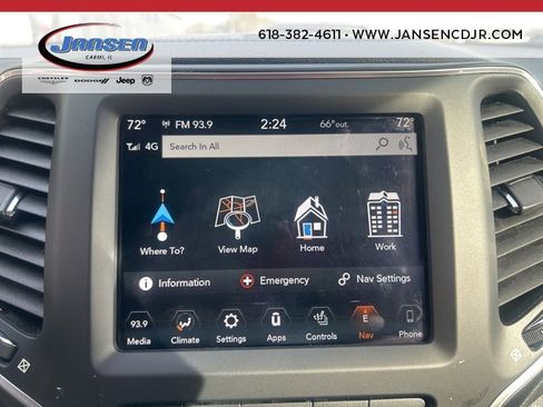 Used 2023 Jeep Cherokee Altitude Lux image 20