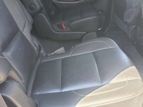 Used 2020 Chevrolet Tahoe LT image 37