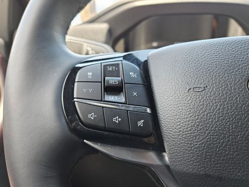 Used 2026 Ford Explorer Platinum w/ LUX Leather Package AWD/4WD image 19