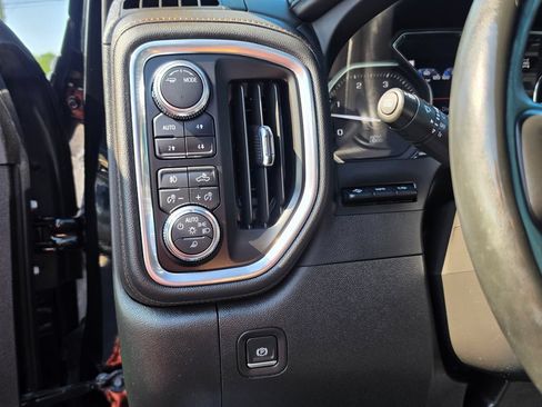 Used 2023 GMC Sierra 2500 AT4 w/ AT4 Premium Plus Package AWD/4WD image 16