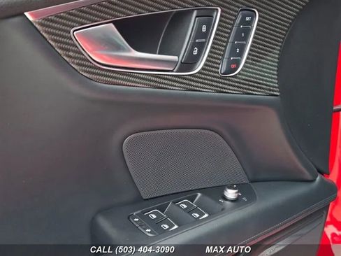 Used 2015 Audi RS 7 Prestige w/ Dynamic Package image 39