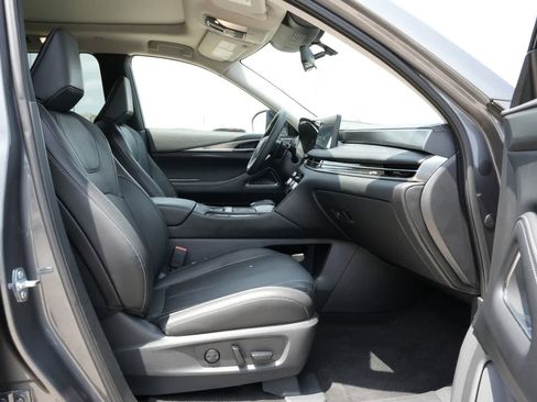 Certified 2025 INFINITI QX60 Luxe w/ Vision Package FWD image 23