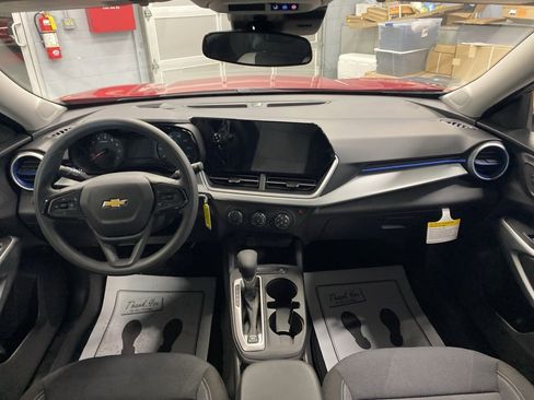 New 2026 Chevrolet Trax LS w/ LS Convenience Package image 16