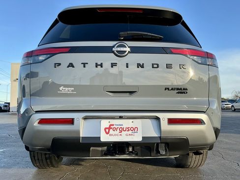 Used 2023 Nissan Pathfinder Platinum w/ Black Appearance Package image 20