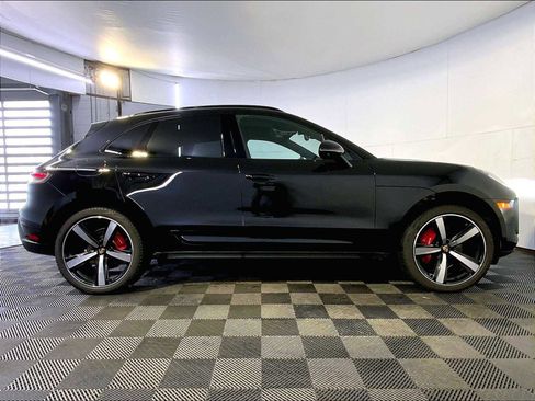 Certified 2023 Porsche Macan S AWD/4WD image 8