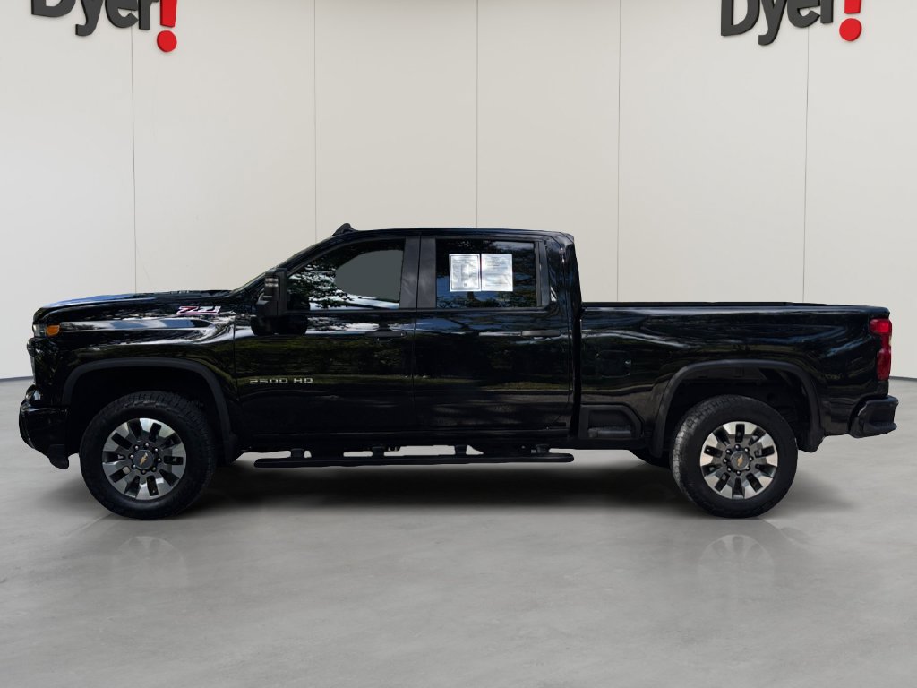 Certified 2024 Chevrolet Silverado 2500 Custom w/ Custom Value Package AWD/4WD image 2
