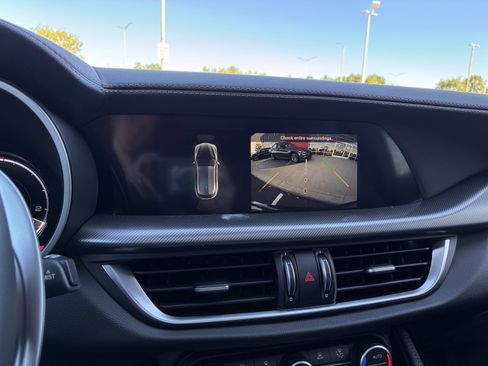 New 2025 Alfa Romeo Stelvio Sprint image 21