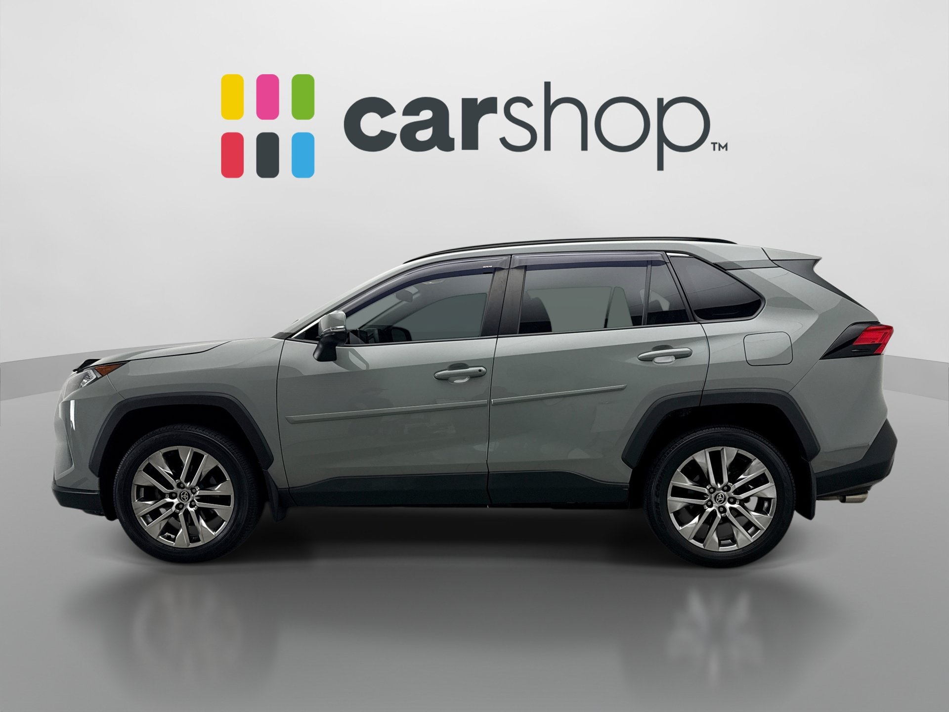 Used 2021 Toyota RAV4 XLE Premium AWD/4WD image 2