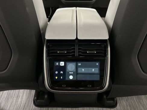 Used 2023 Rivian R1S Adventure AWD/4WD image 30
