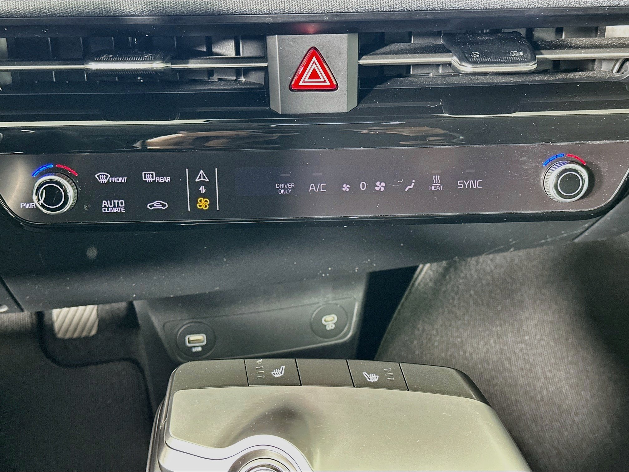 Used 2024 Kia EV6 Light RWD image 23