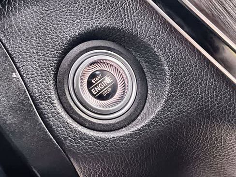 Used 2022 Mercedes-Benz GLC 300 image 28