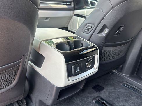 Used 2024 Kia Carnival SX FWD image 18