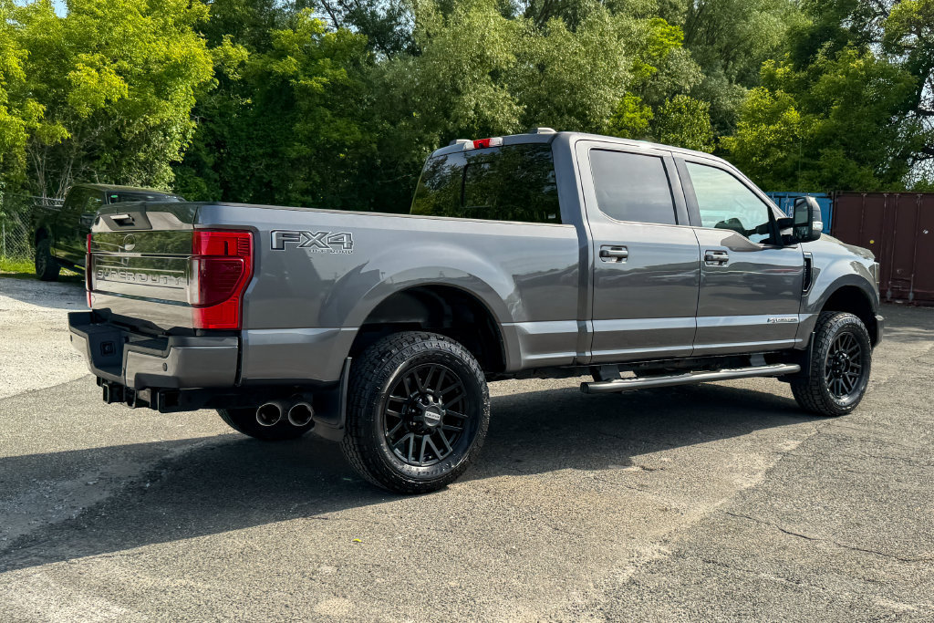 Certified 2022 Ford F350 Lariat w/ Black Appearance Package AWD/4WD image 3