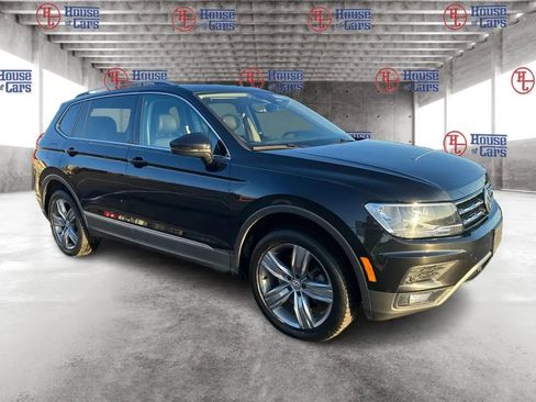Used 2020 Volkswagen Tiguan SEL w/ Tiguan Two-Row MDO Package AWD/4WD image 3