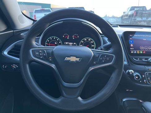 Used 2023 Chevrolet Malibu LT image 32