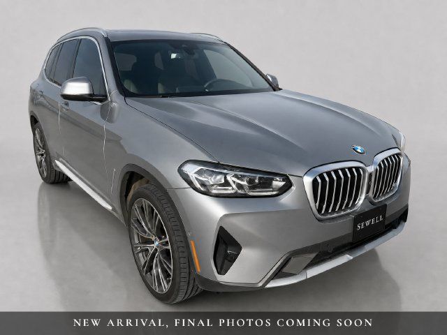 Used 2024 BMW X3 xDrive30i w/ Convenience Package AWD/4WD image 3