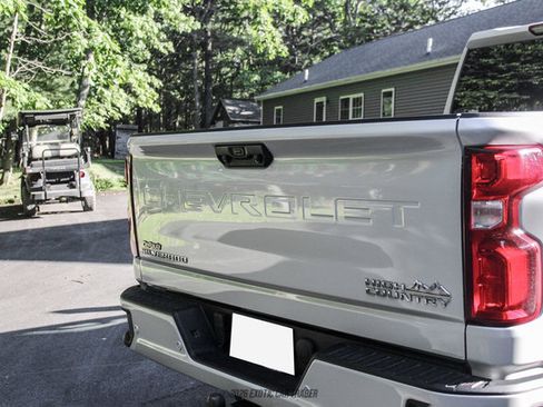 Used 2022 Chevrolet Silverado 3500 High Country w/ Technology Package AWD/4WD image 96