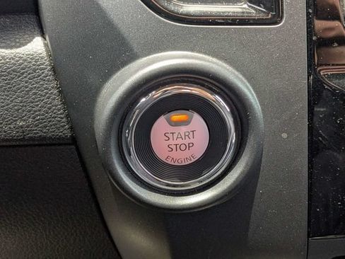 Used 2024 Nissan Titan SV w/ SV Bronze Edition Package RWD image 30