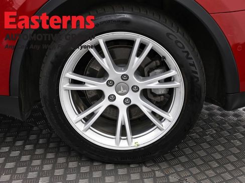 Used 2021 Tesla Model Y Long Range AWD/4WD image 28