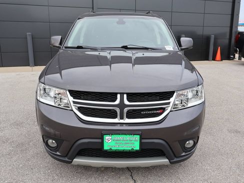 Used 2019 Dodge Journey SE w/ Premium Group FWD image 7