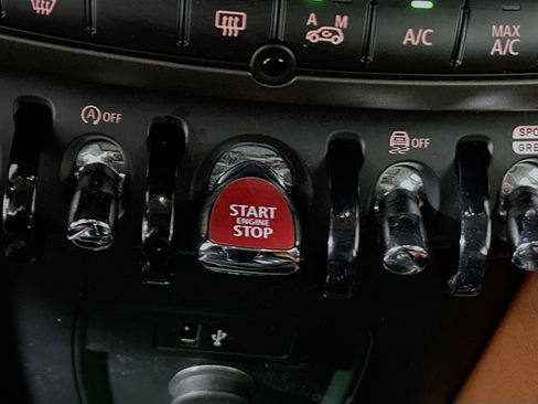 Used 2024 MINI Cooper Countryman S w/ Premium Package image 20