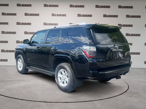 Used 2017 Toyota 4Runner SR5 Premium AWD/4WD image 3