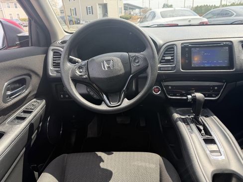 Used 2018 Honda HR-V EX image 20