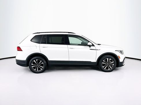 Used 2023 Volkswagen Tiguan S image 10