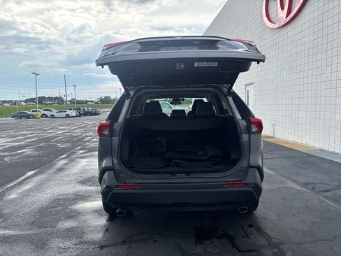 Used 2021 Toyota RAV4 XLE Premium AWD/4WD image 29