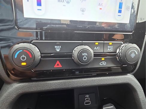 New 2025 Ford Ranger XLT w/ Trailer Tow Package image 14