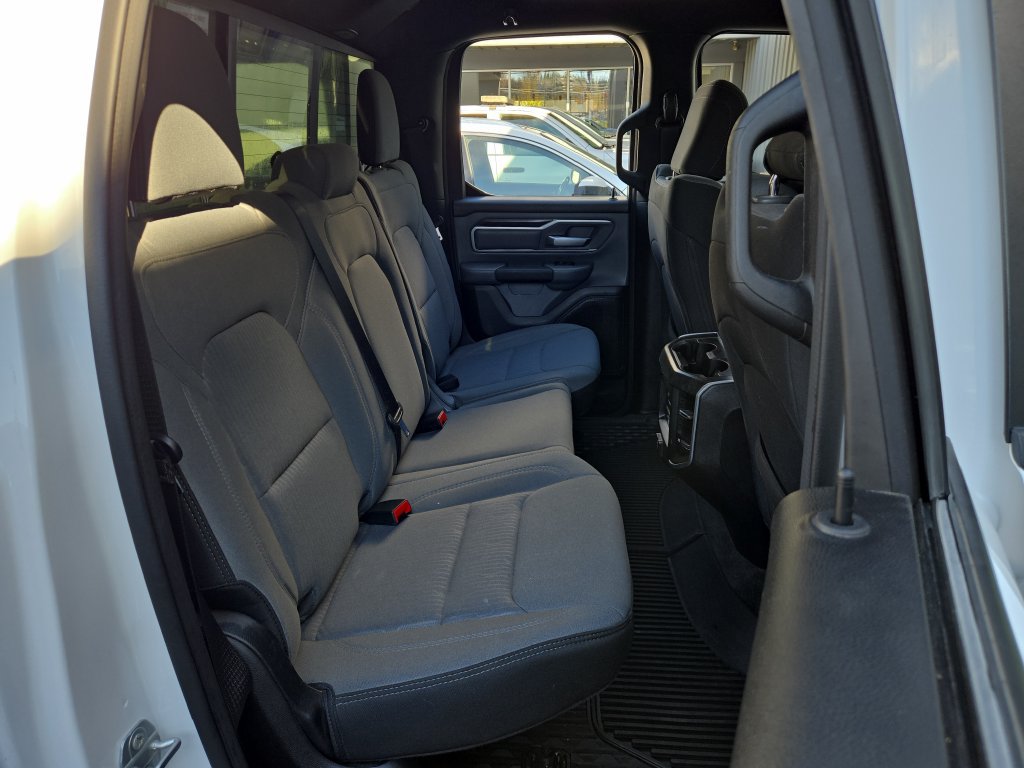 Used 2022 RAM 1500 Big Horn AWD/4WD image 16