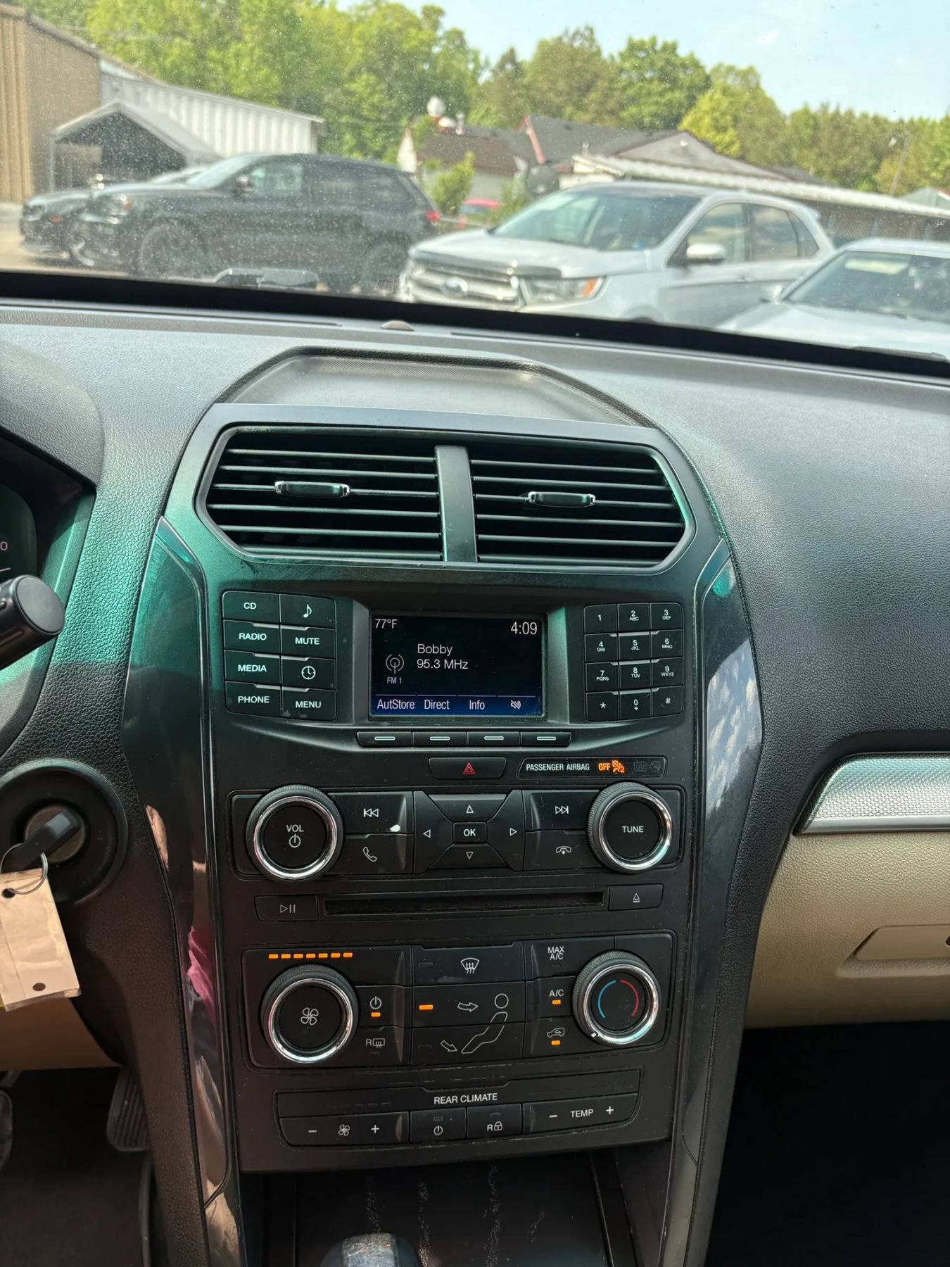 Used 2016 Ford Explorer 4WD image 12