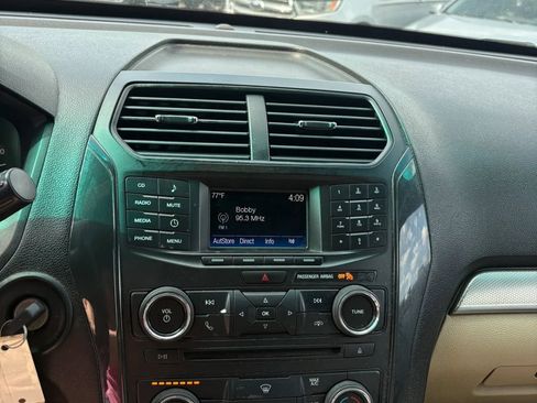Used 2016 Ford Explorer 4WD image 12