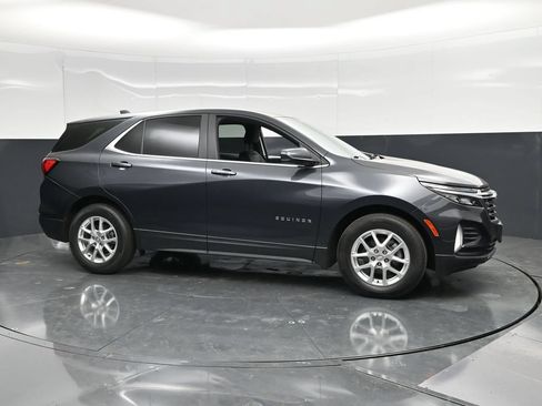 Used 2022 Chevrolet Equinox LT FWD image 3