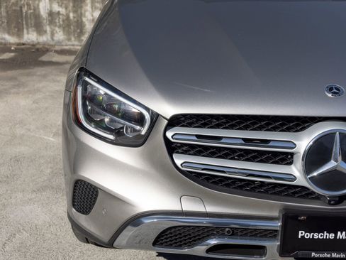 Used 2021 Mercedes-Benz GLC 300 4MATIC image 14